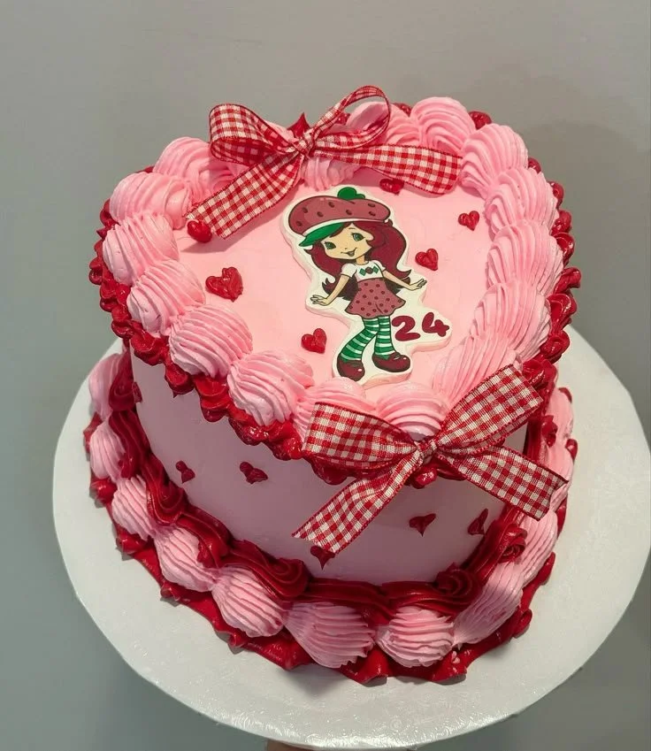 Strawberry Birthday Cake 24 Forever Sweet on Instagram: "Another from Rosita Fresita โค๏ธ" | Strawberry Birthday Cake, Party Cake, Fun Cakes