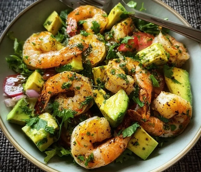 Healthy Shrimp Avocado Salad